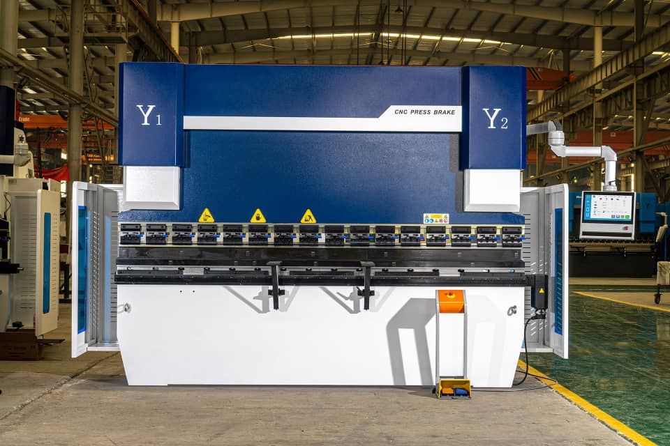 Sheet laser cutting machine